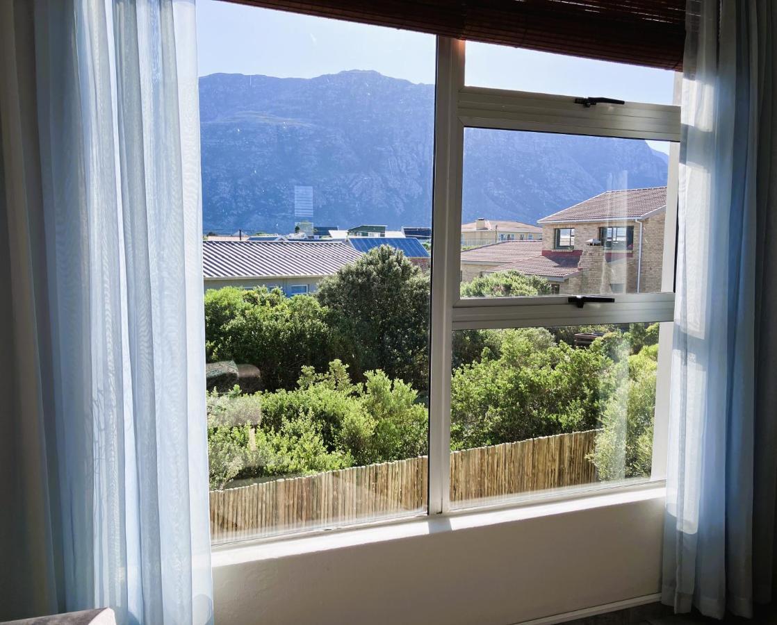 Silverdunes - Seaview Bettyʼs Bay Buitenkant foto