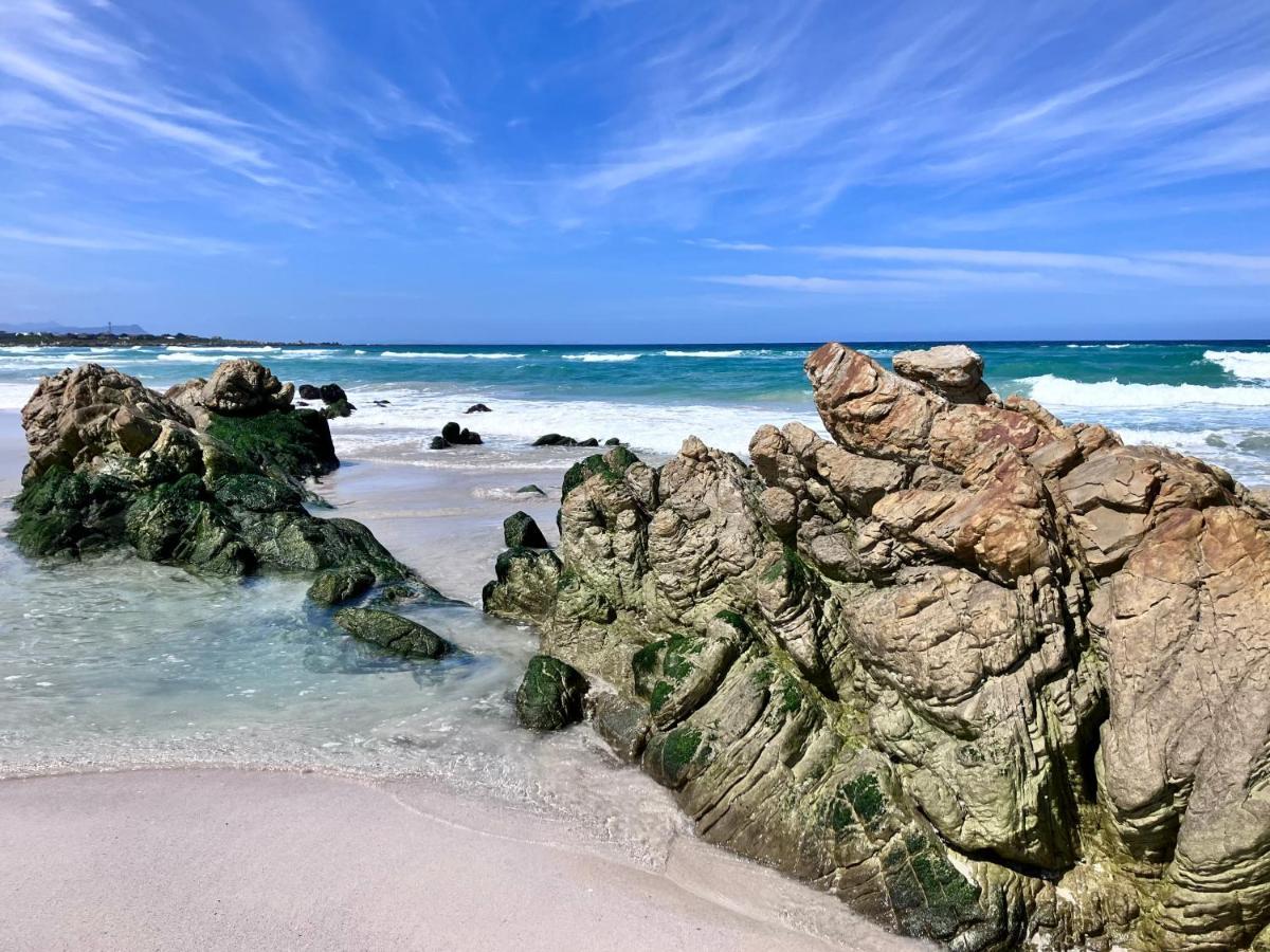 Silverdunes - Seaview Bettyʼs Bay Buitenkant foto