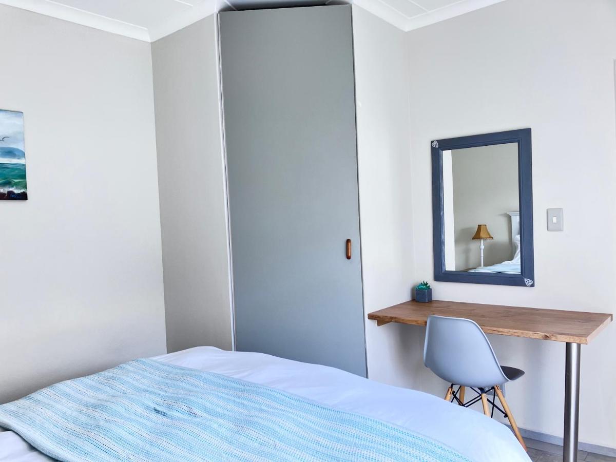 Silverdunes - Seaview Bettyʼs Bay Buitenkant foto